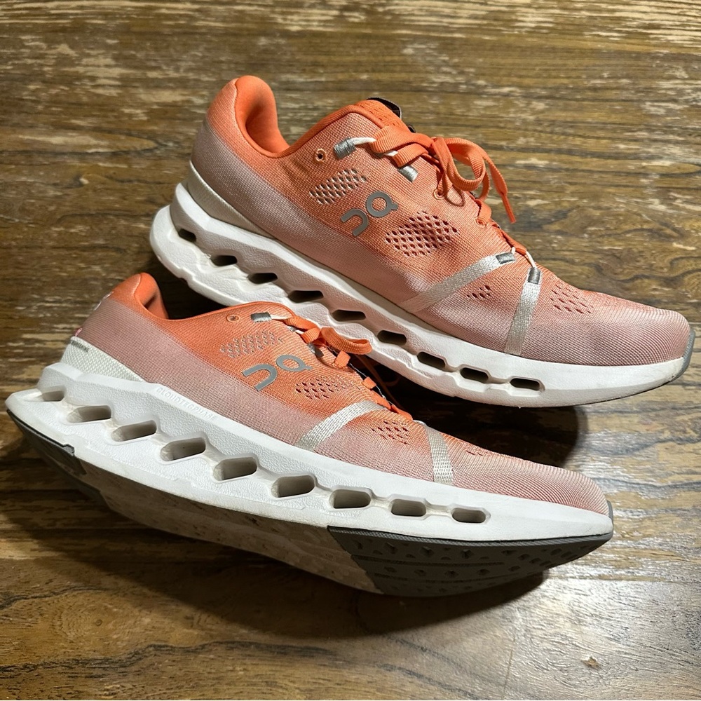 On Running Men’s Orange and White Cloud Surfer Shoes 11.5 - Picture 4 of 7